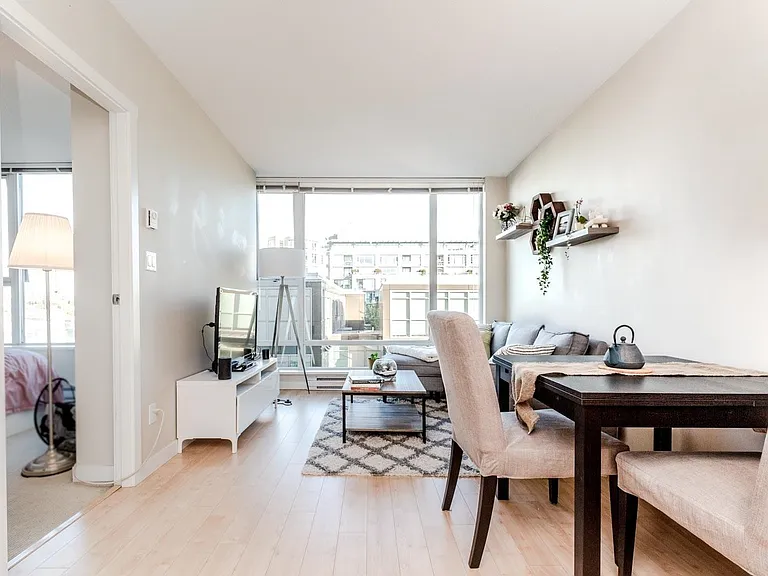 1919 Wylie St #612 — Photo 6