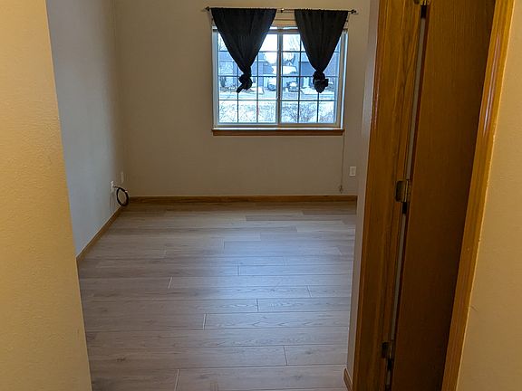 5th image of 80 Circle Dr APT 8