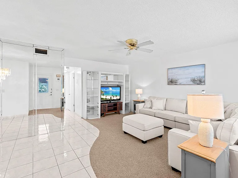 581 Blue Heron Dr #317-B — Photo 12