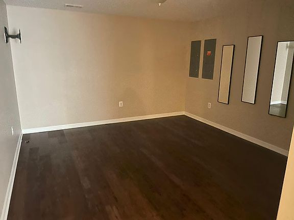 3rd image of 3087 American Eagle Blvd