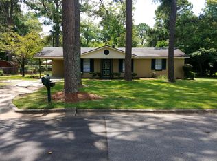 702 Colquitt Cir, Albany, GA 31707