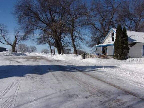 5th image of 361 4th St N