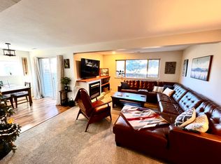 1801 NE Purcell Blvd, Bend, OR 97701