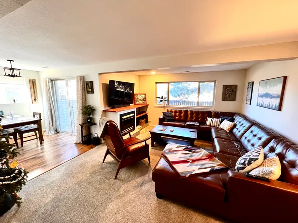 1801 NE Purcell Blvd, Bend, OR 97701
