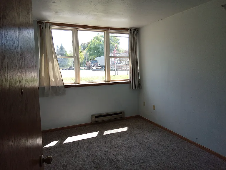 403 Lafollette St — Photo 5