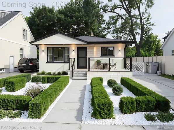 1530 E Evelyn Ave, Hazel Park, MI 48030
