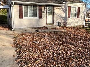 602 Arnold Rd, East Peoria, IL 61611
