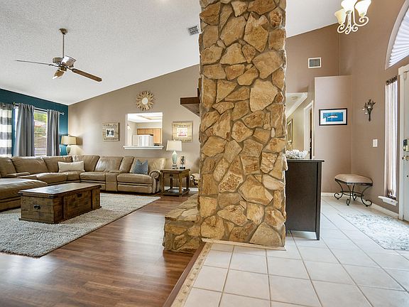 4th image of 8427 Ambleside Ct