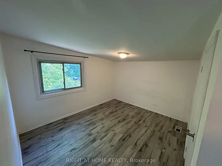230 Cindy Ln — Photo 16