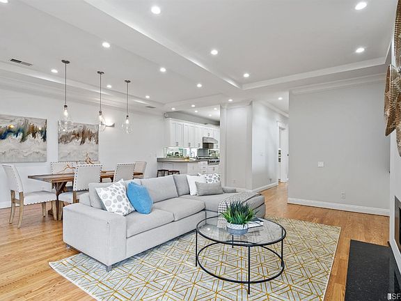 4th image of 42 Chenery St