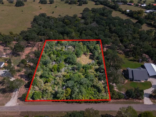 14724 Bogota Dr, Iola, TX 77861