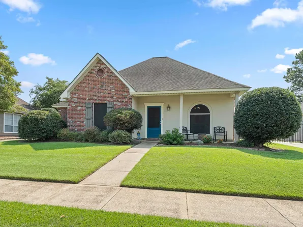 6015 Woodlawn Park Ct, Baton Rouge, LA 70817