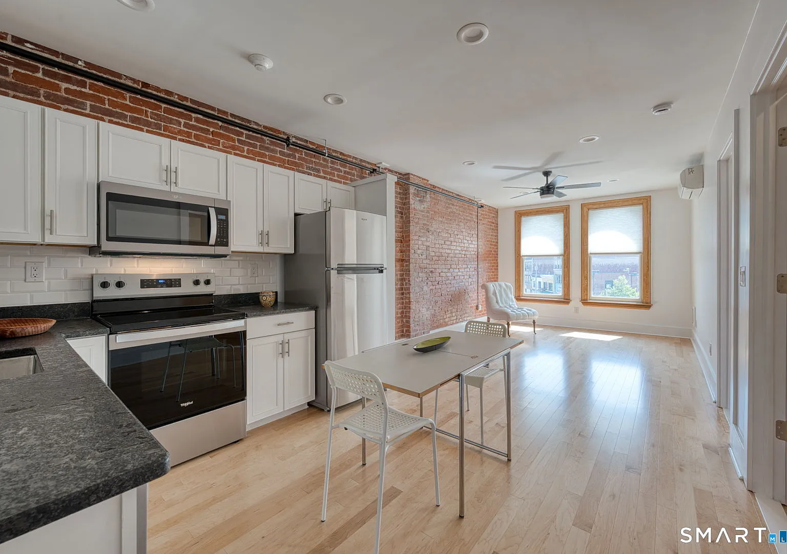 1 bed, 1.0 bath, 17489 sqft, $1,500 — Photo 1
