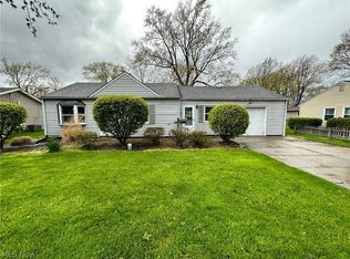 4866 Wake Robin Rd, Mentor, OH 44060
