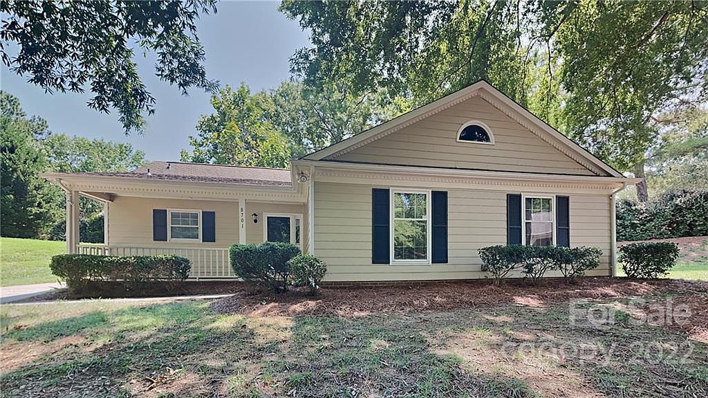 8701 Gainsford Ct, Charlotte, NC 28210 | Zillow