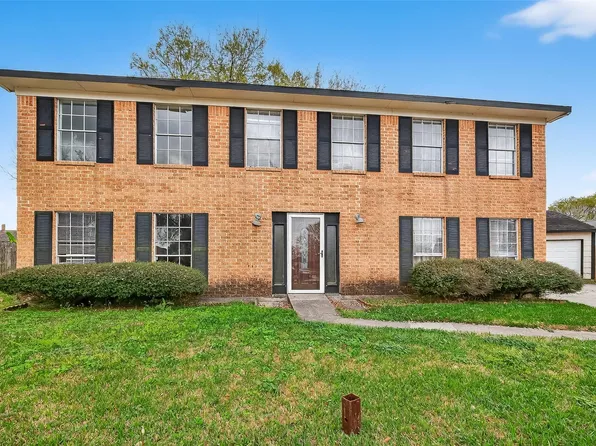 16006 El Toro Ct, Webster, TX 77598