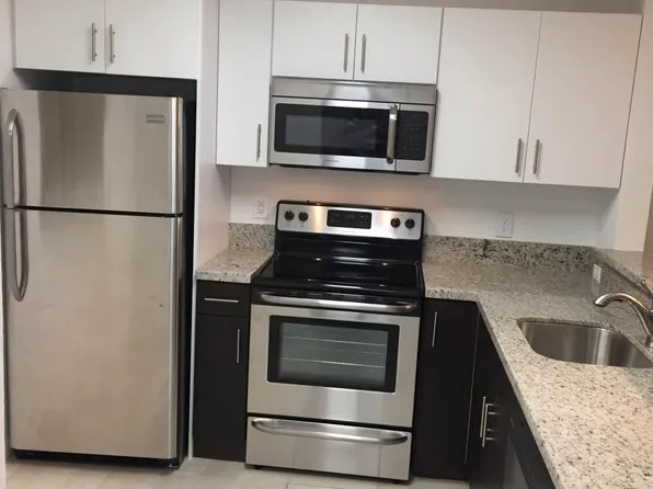7701 Camino Real, Miami, FL
