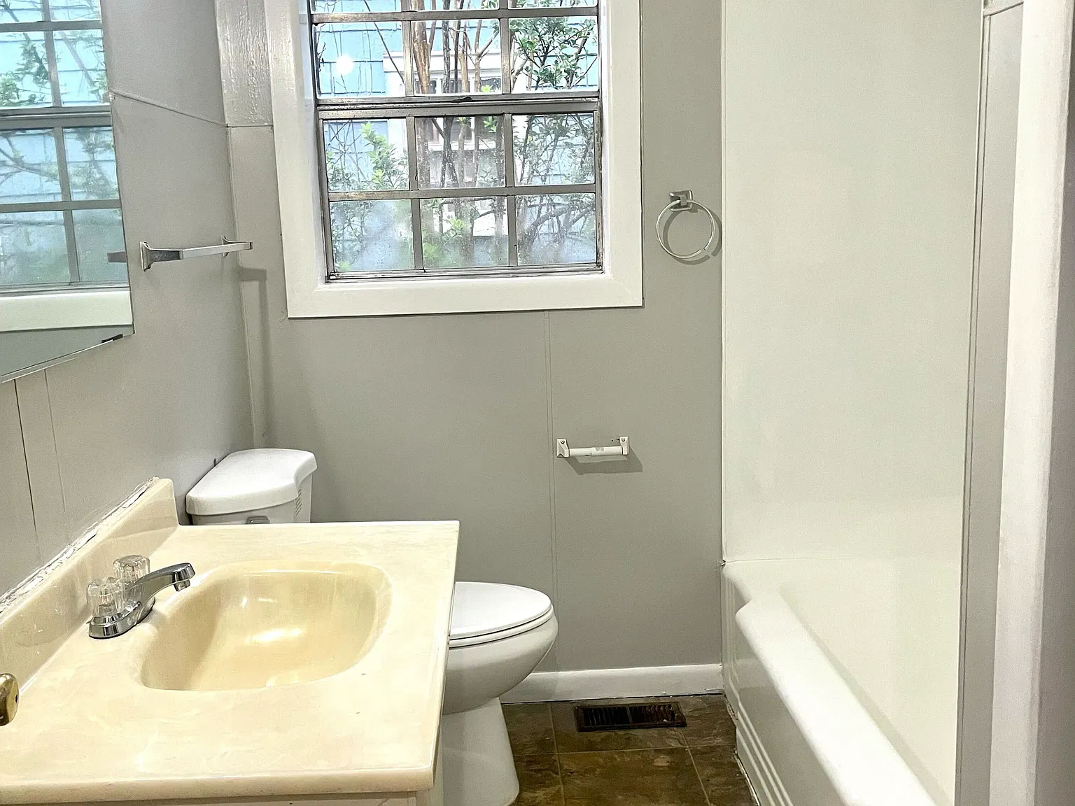 2108 48th Place Ensley - 1 — Photo 3