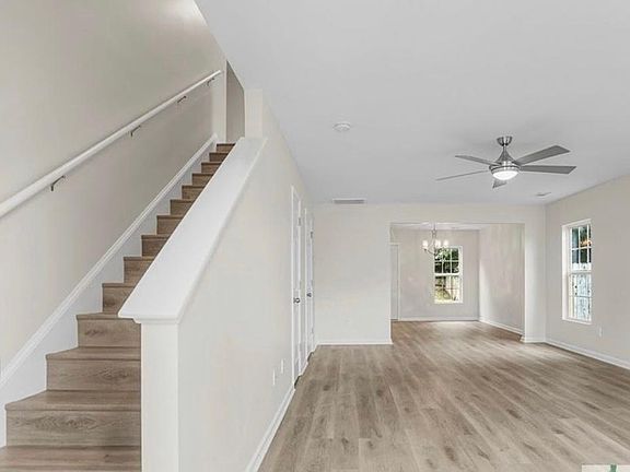 2nd image of 86 Hamilton Grove Dr