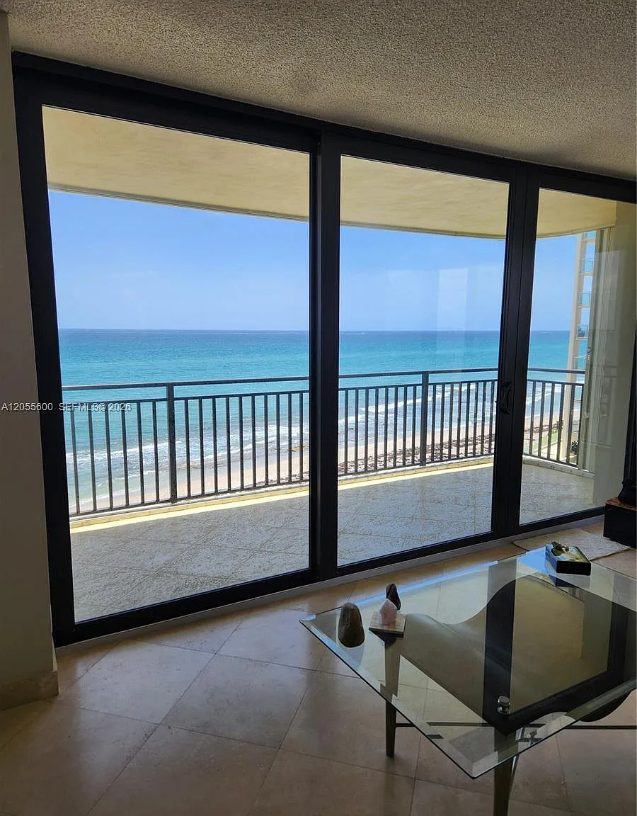 5460 N Ocean Dr — Photo 4