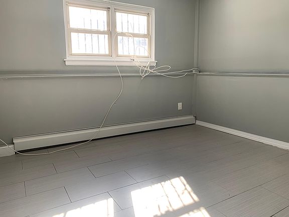 5th image of 6947 De Costa Ave #1