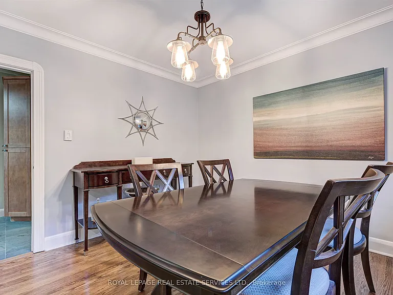 884 Royal York Rd — Photo 9