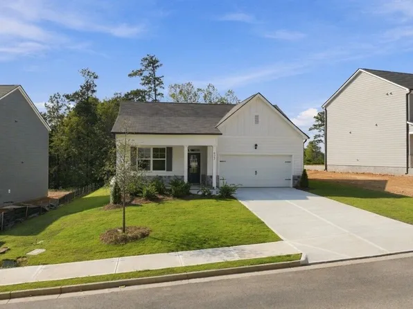 6067 Airedale Dr, Union City, GA 30291