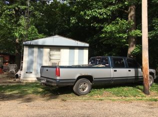 111 Emily Dr, Oakwood, IL 61858