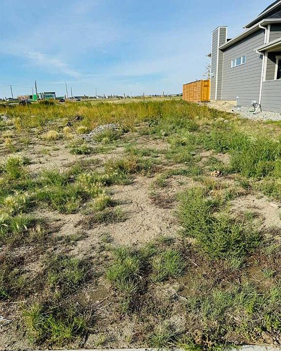 2nd image of 1409 Halifax Rd W