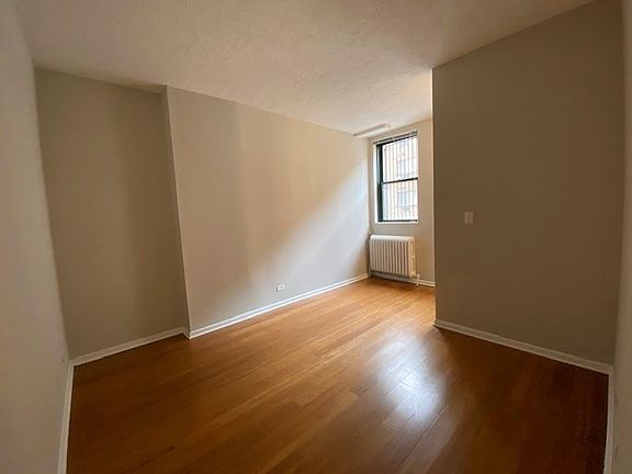 5th image of 520 W Wellington Ave #1H