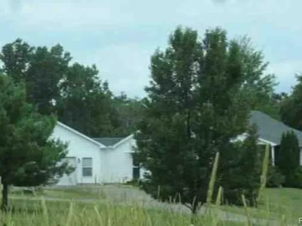 3889 Dexter Trl, Stockbridge, MI 49285