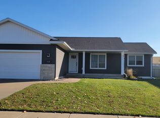 1101 Pioneer Dr, Holmen, WI 54636