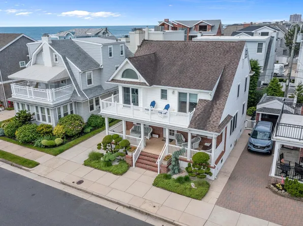 106 S Fredericksburg Ave, Margate, NJ 08402