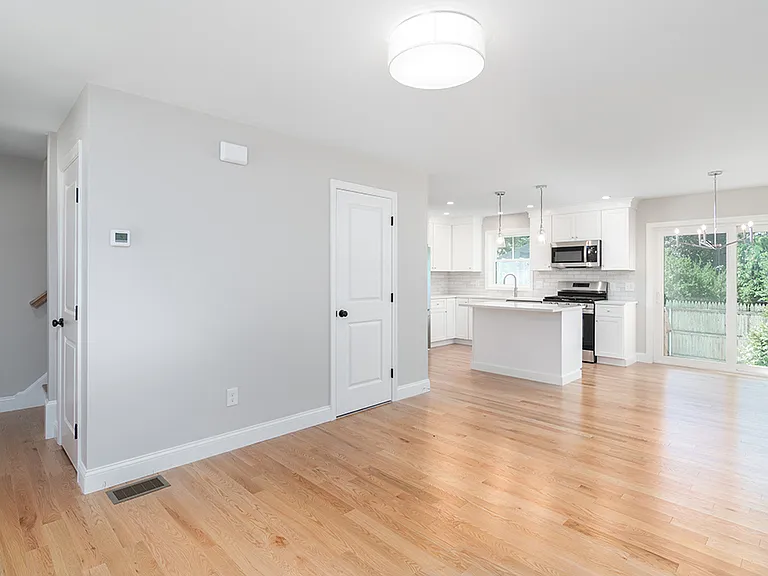 81 Cadora Ave #81 — Photo 10