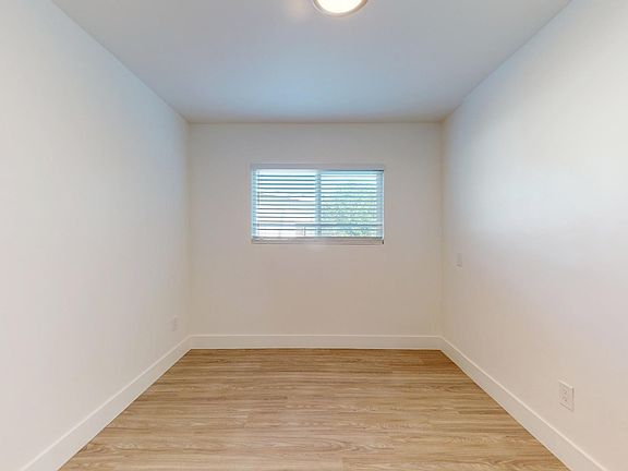 5th image of 400 N Los Robles Ave APT 14