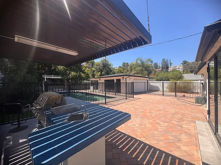 4825 San Feliciano Dr — Photo 32