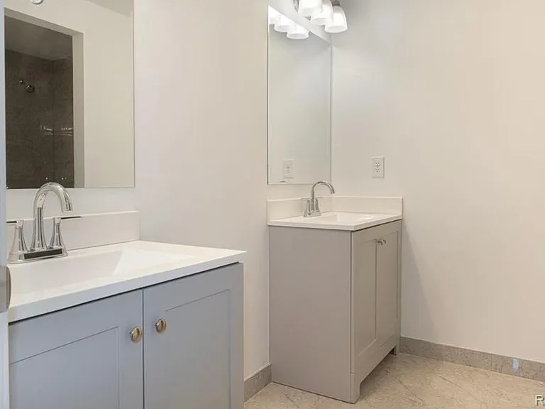 8724 Common Rd — Photo 13