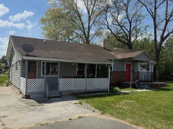 2426 Cloud Springs Rd, Rossville, GA 30741