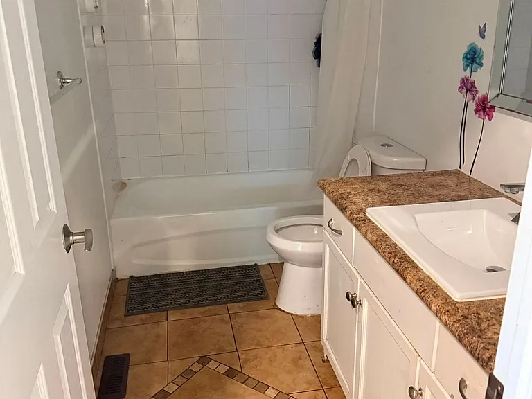 1150 Kipps Ln #UPPER — Photo 7