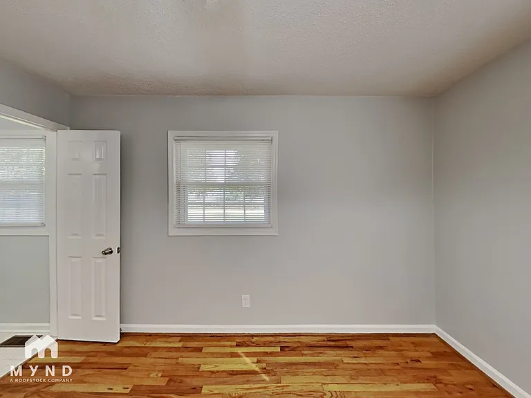 528 Efird St — Photo 11