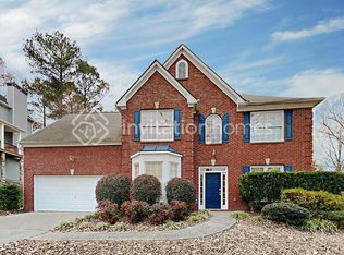 350 Hillside Manor Dr, Sugar Hill, GA 30518