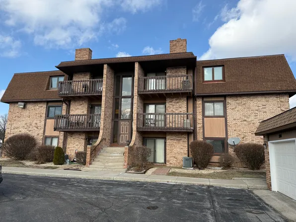 2306 Martha St Unit 302, Highland, IN 46322