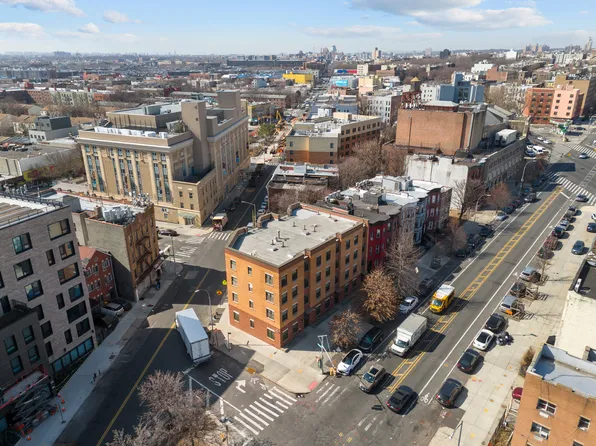 1814 Saint Johns Place image 23 of 26