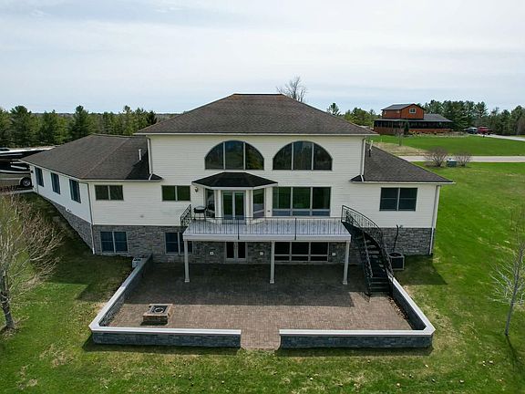 4th image of 65 Sparrowhawk Point Rd