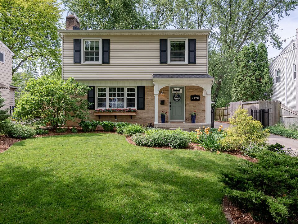 1st image of 2426 Santa Monica Dr SE