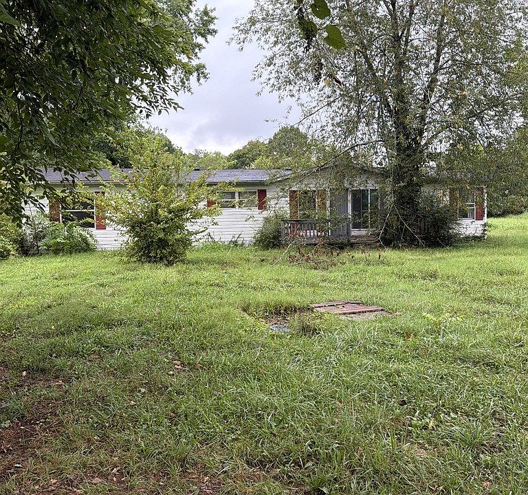 1st image of 621 Old Highway 31 E #3
