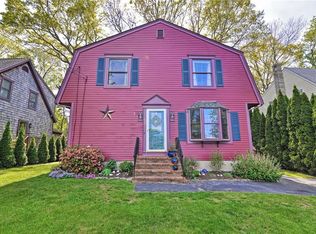 53 Wapping Dr, Bristol, RI 02809