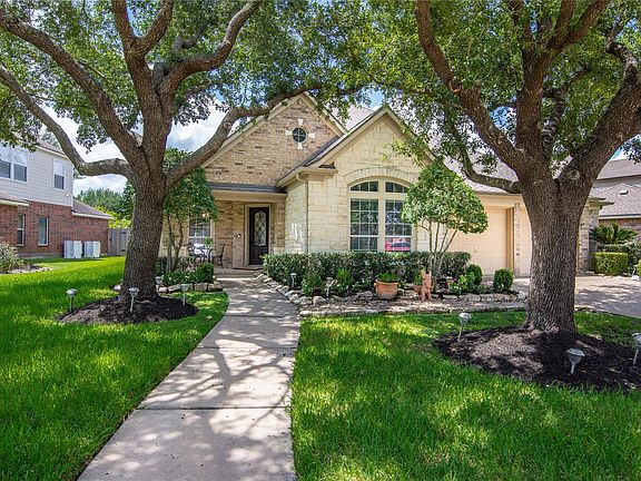 3rd image of 11007 Jadestone Creek Ln