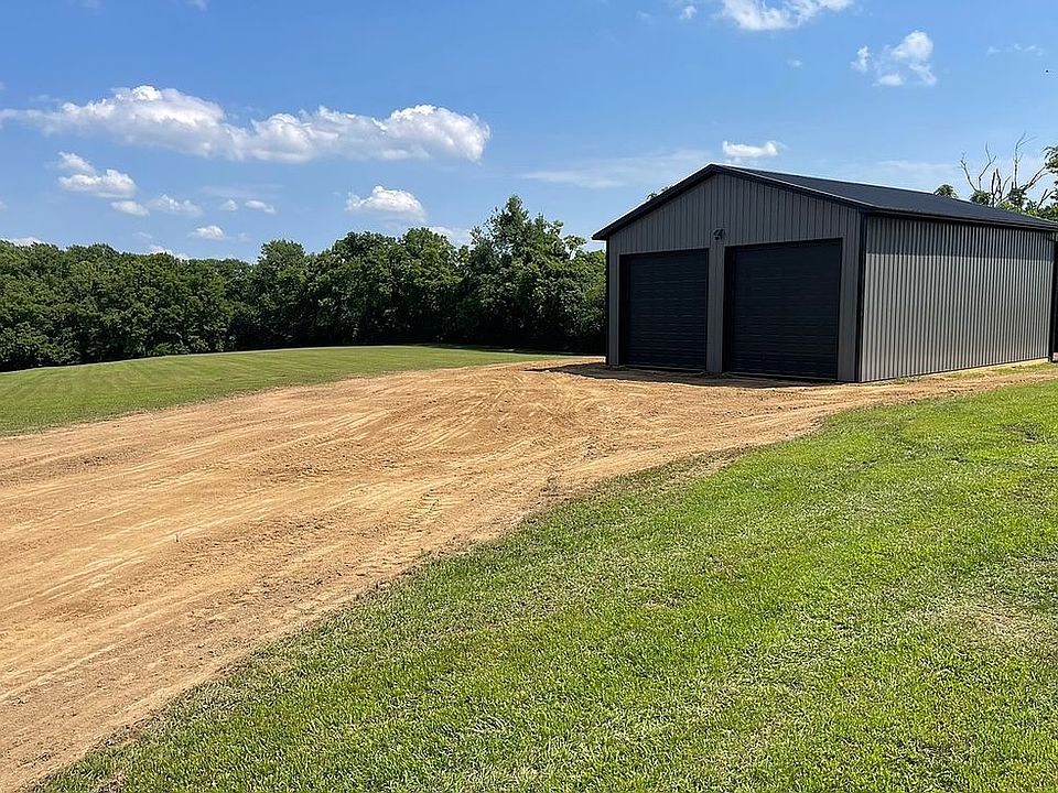 2nd image of 3024 Jacobs Ln