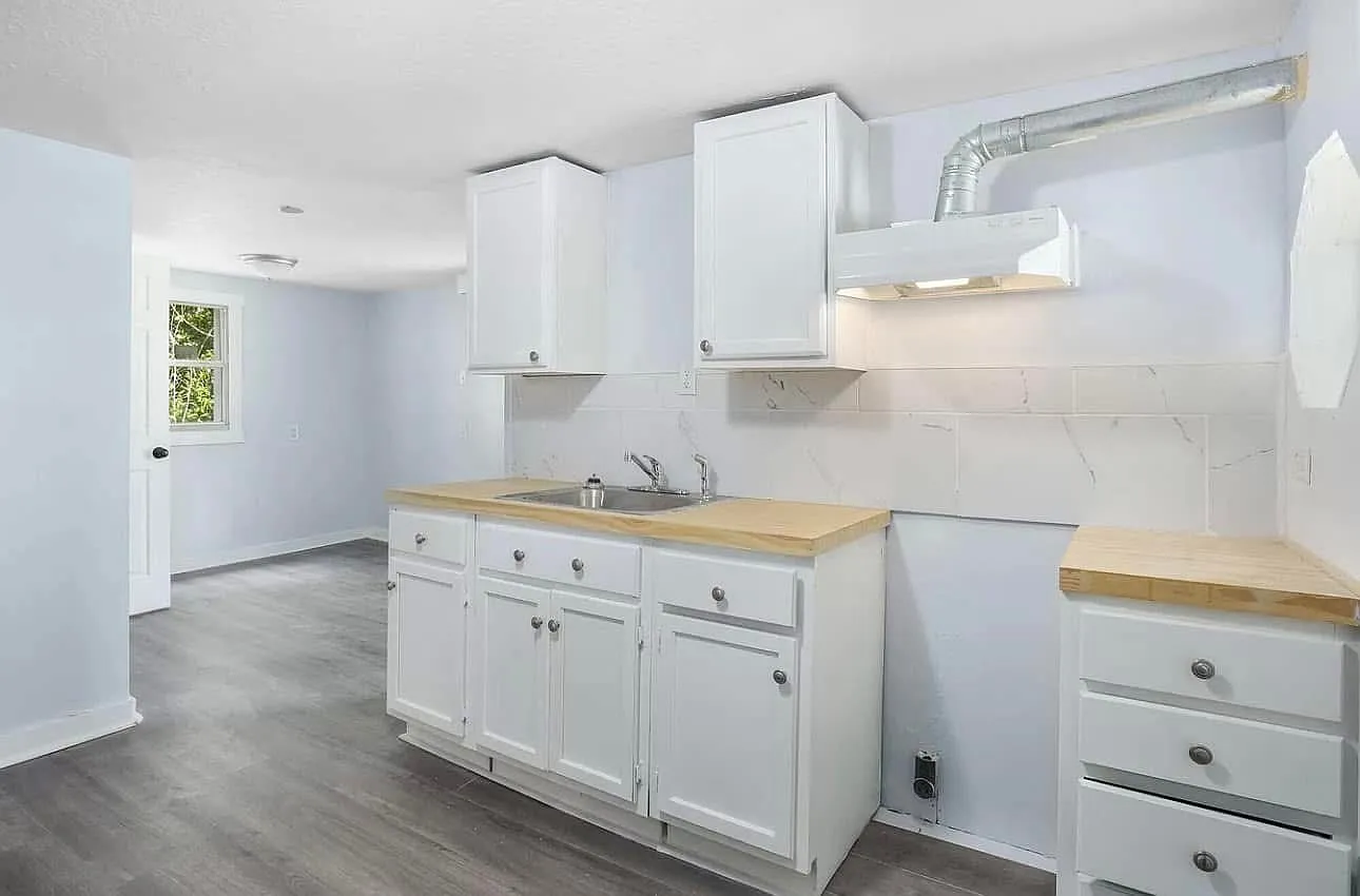 1 bed, 1875 sqft, $900 — Photo 4